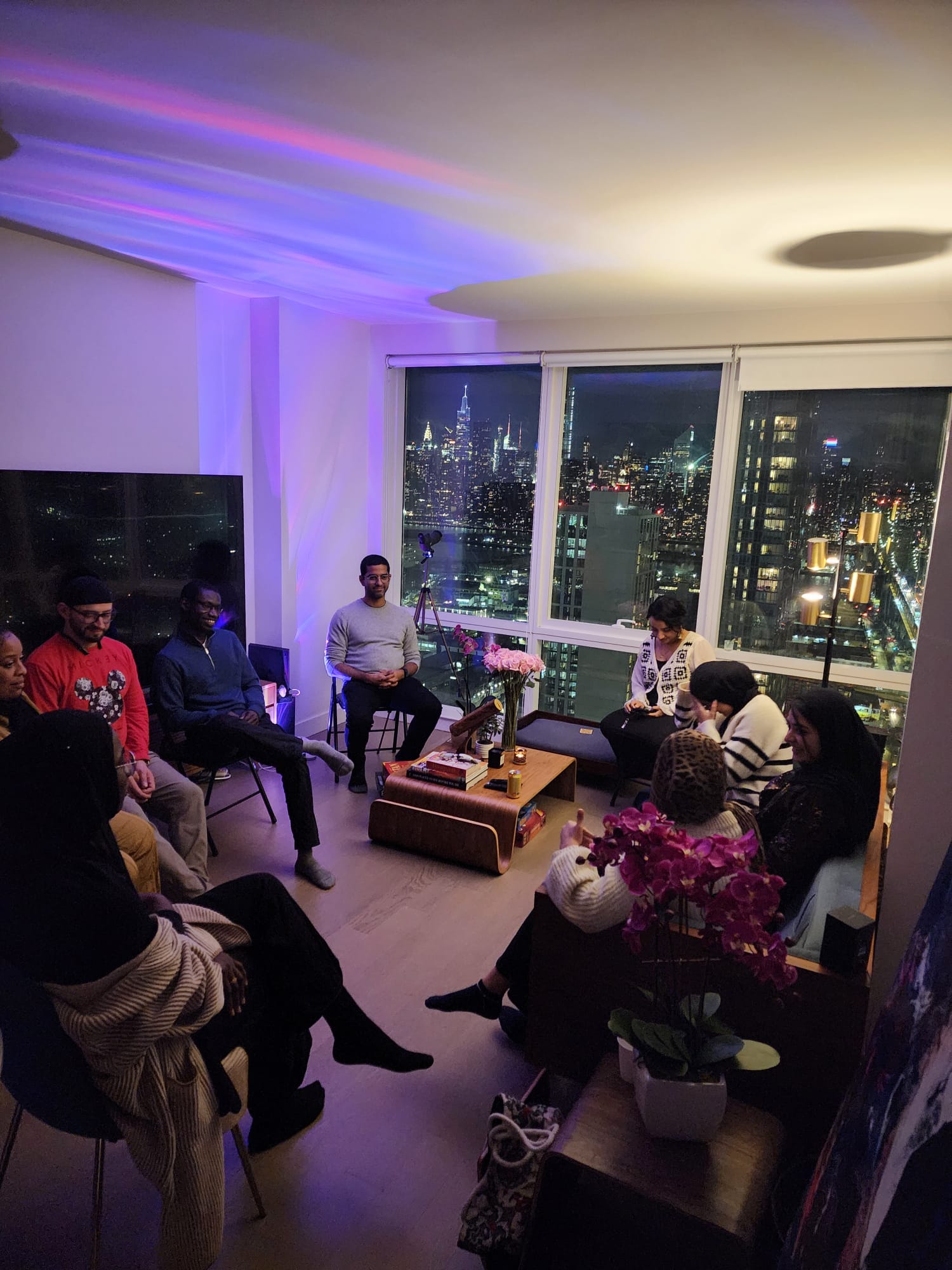 Evening circle · Manhattan view